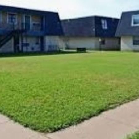 2 Bed/ 1 Bath Next To Ft. Sill Apartamento Lawton Exterior foto