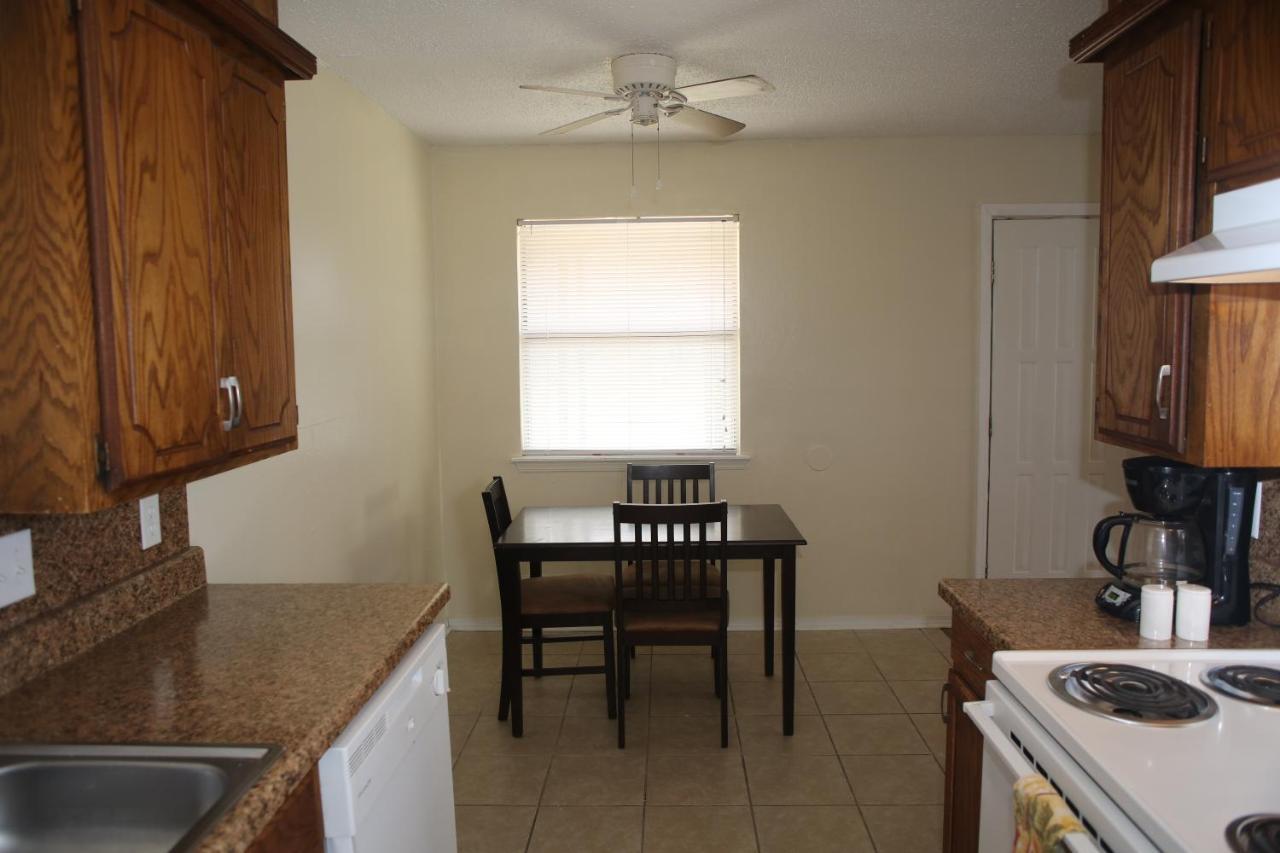 2 Bed/ 1 Bath Next To Ft. Sill Apartamento Lawton Exterior foto